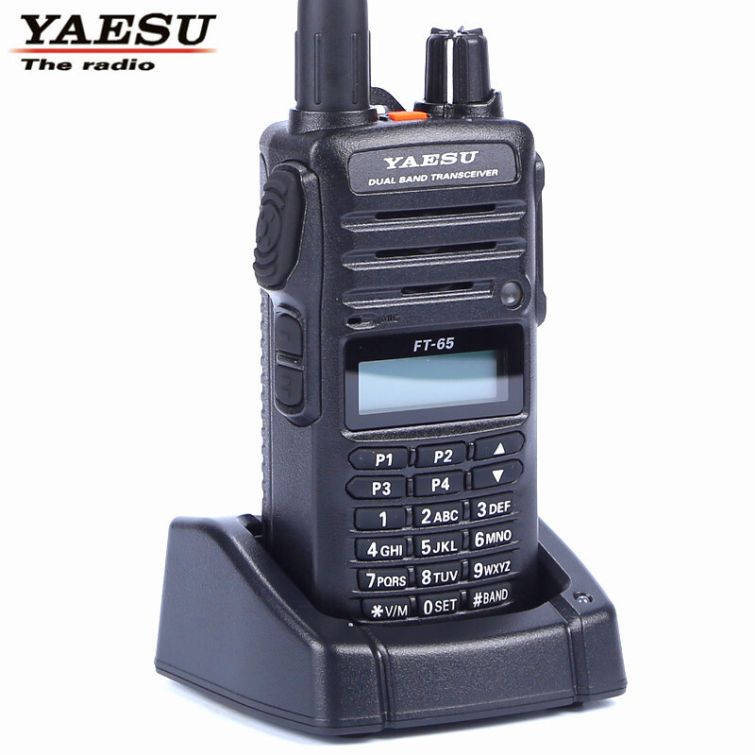 かわいい！ のりピさん、専用YAESU FT-65 BAND DUAL VHF/UHF